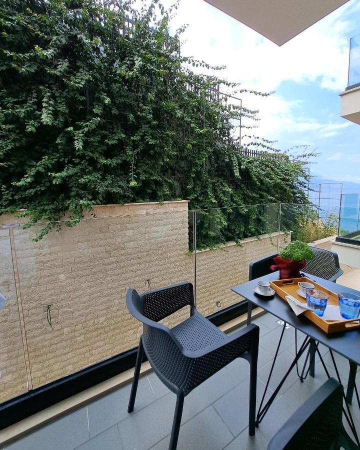 Mamani * Sarandë